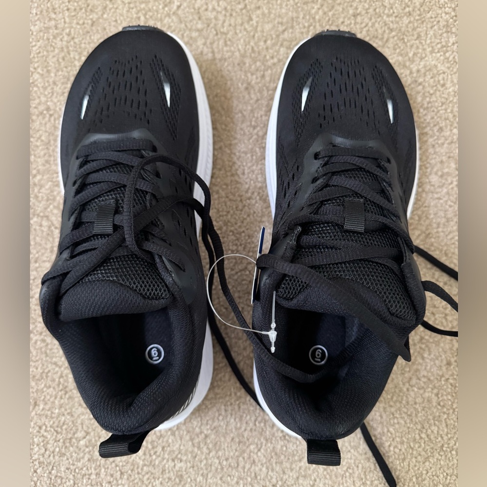Women’s Black Athletic Shoes